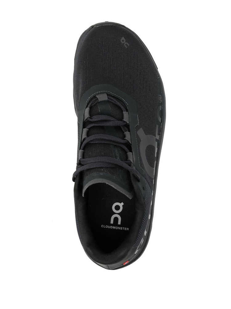 ON Running Cloudmonster sneakers