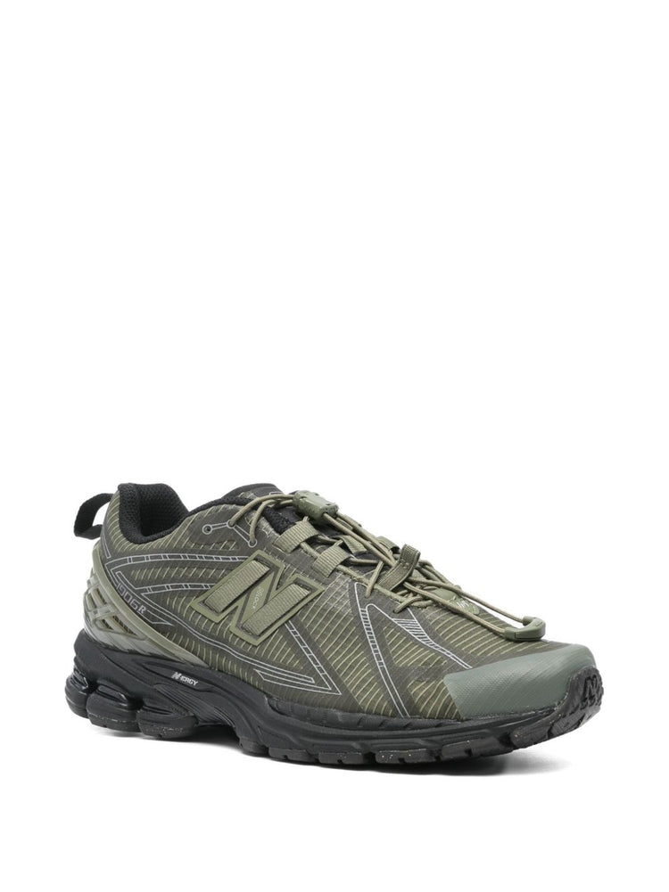 New Balance Sneakers Black