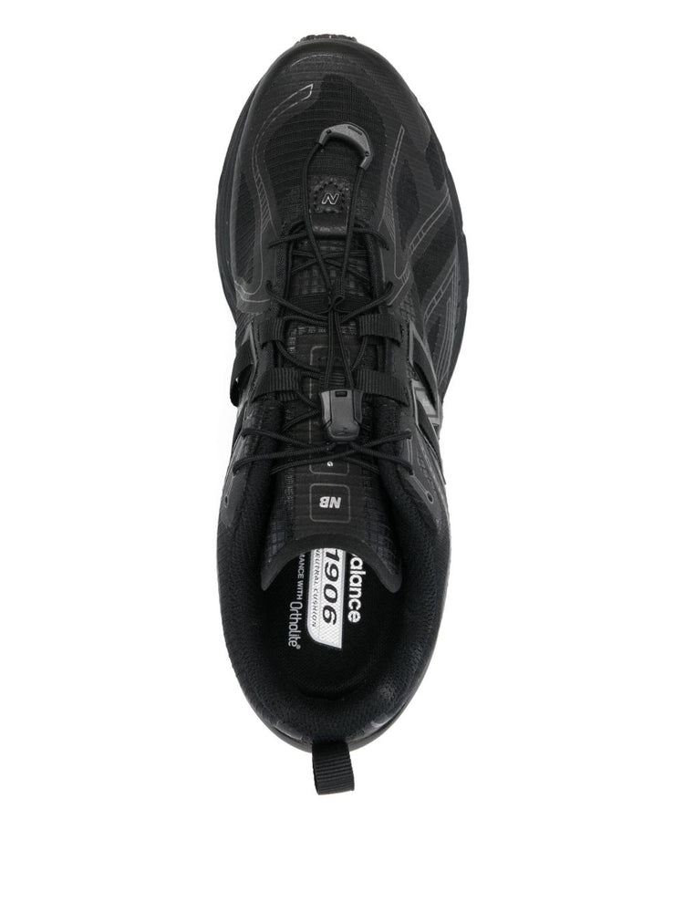 New Balance Sneakers Black