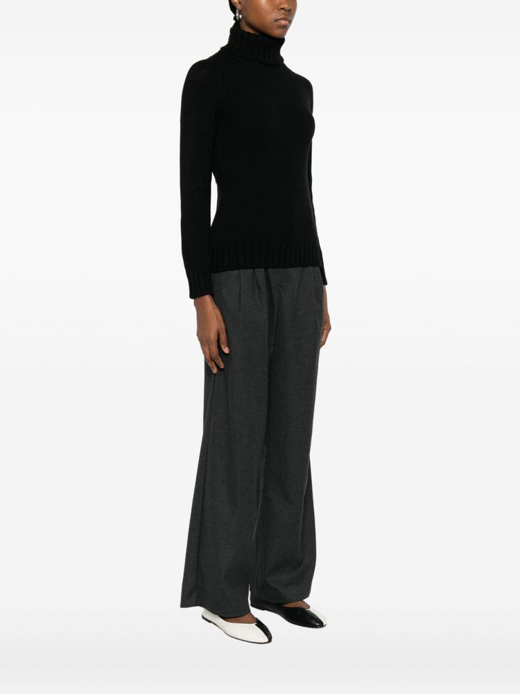 Base Sweaters Black