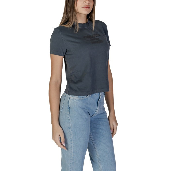 Calvin Klein Jeans - Calvin Klein Jeans  Women T-Shirt